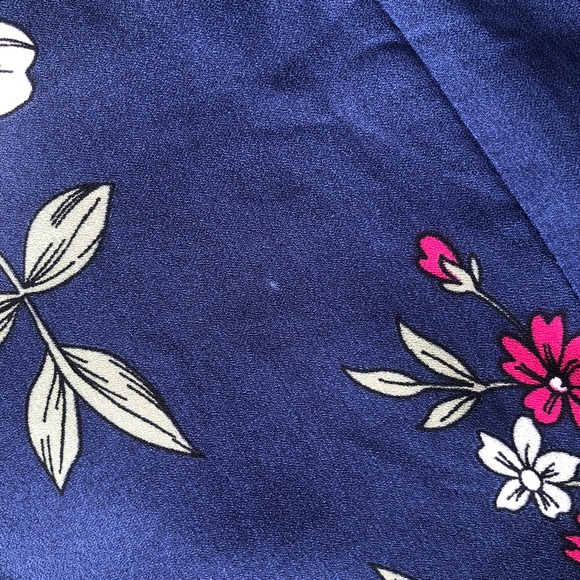 Francescas Collections Miami Navy Floral Choker Neck Cutout Dress Size M - Picture 7 of 11